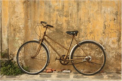 vintage looking bicycle