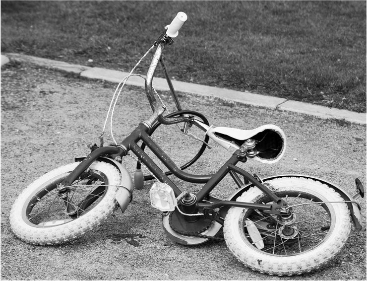 Picture Of Old Child Bike